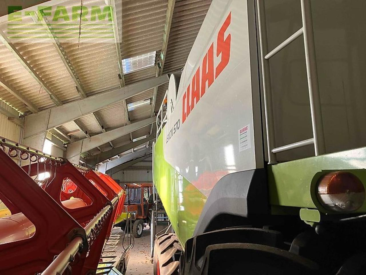 CLAAS lexion 570 - Combine harvester: picture 3 CLAAS lexion 570 - Combine harvester: picture 3