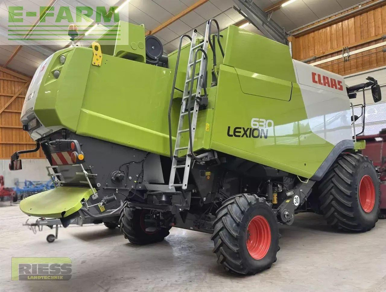CLAAS lexion 630 montana t4 - Combine harvester: picture 3 CLAAS lexion 630 montana t4 - Combine harvester: picture 3