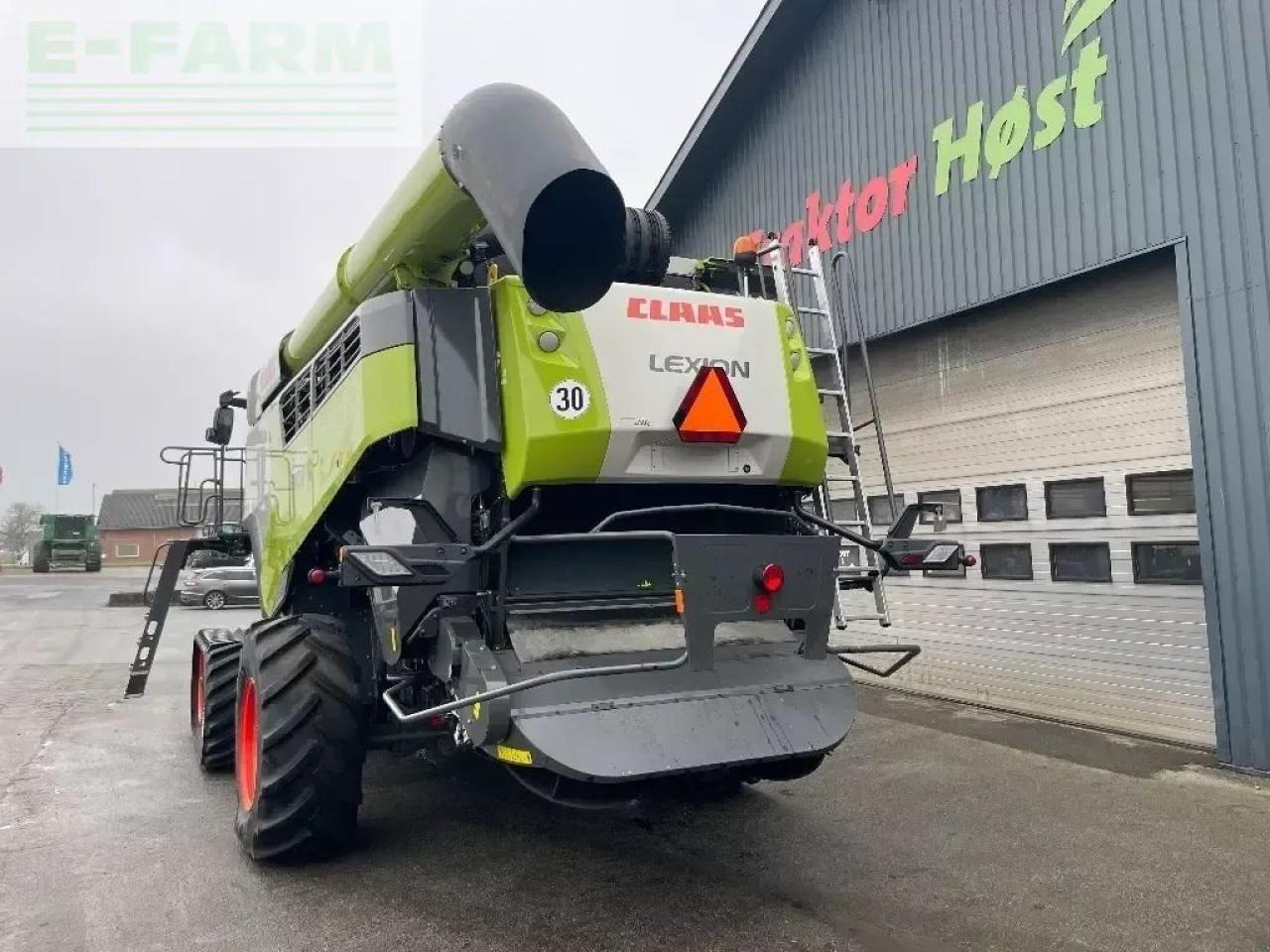 CLAAS lexion 6900 tt - Combine harvester: picture 5 CLAAS lexion 6900 tt - Combine harvester: picture 5