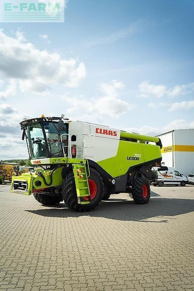 CLAAS lexion 750 - Combine harvester: picture 2 CLAAS lexion 750 - Combine harvester: picture 2