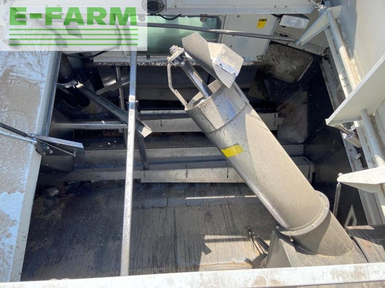 Combine harvester CLAAS lexion 750: picture 23