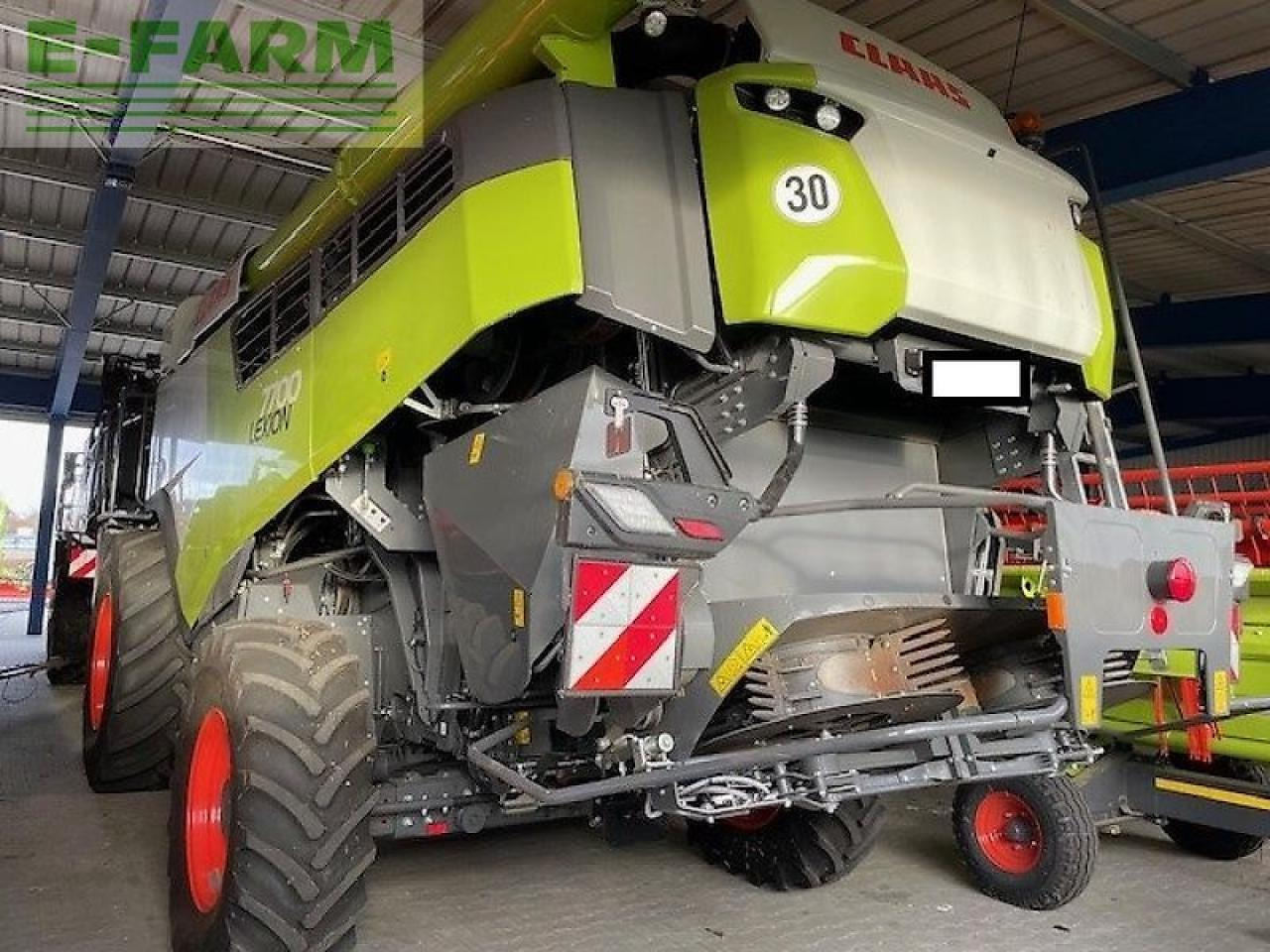 CLAAS lexion 7700 - Combine harvester: picture 4 CLAAS lexion 7700 - Combine harvester: picture 4