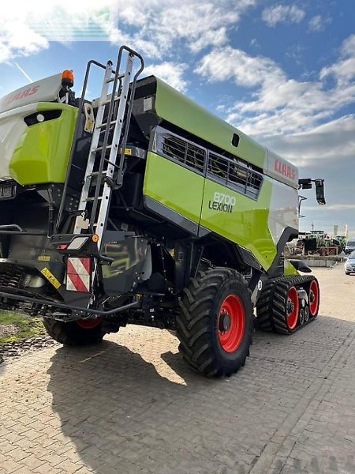 CLAAS lexion 8700 tt - Combine harvester: picture 5 CLAAS lexion 8700 tt - Combine harvester: picture 5