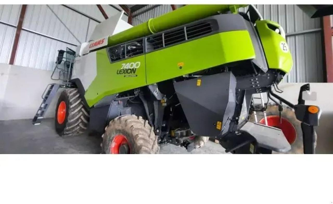 CLAAS lexion7400 - Combine harvester: picture 1 CLAAS lexion7400 - Combine harvester: picture 1
