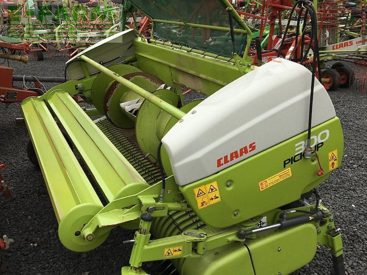 CLAAS pick-up 300 - Forage harvester attachment: picture 1 CLAAS pick-up 300 - Forage harvester attachment: picture 1