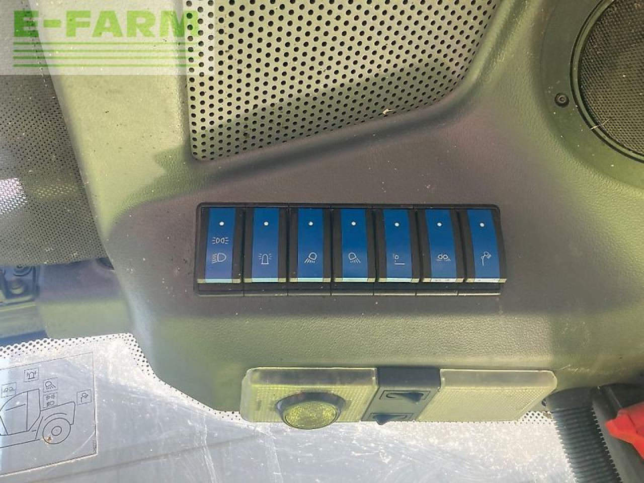 Telescopic handler CLAAS scorpion 741: picture 17