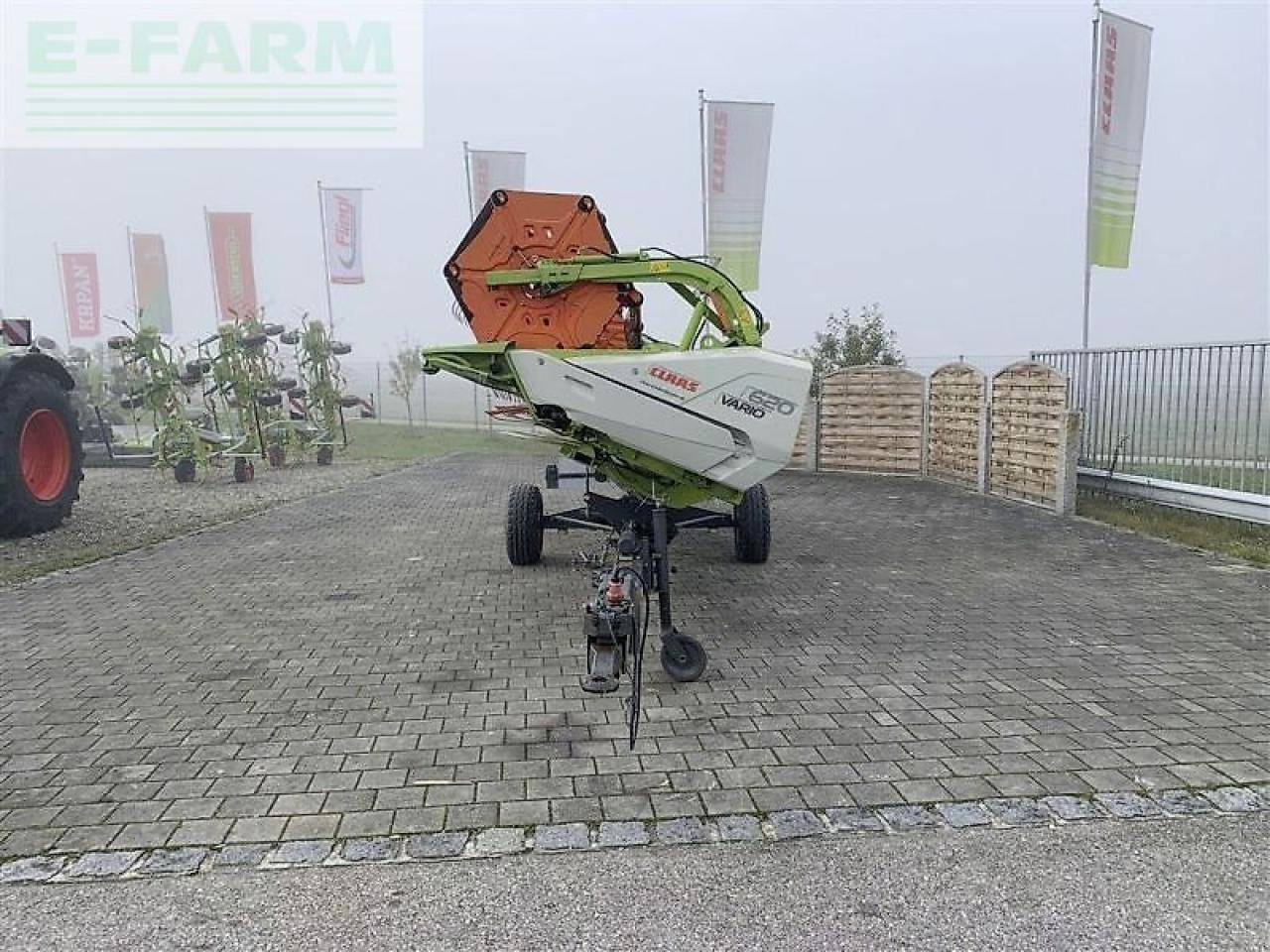 CLAAS vario v 620 - Forage harvester attachment: picture 2 CLAAS vario v 620 - Forage harvester attachment: picture 2