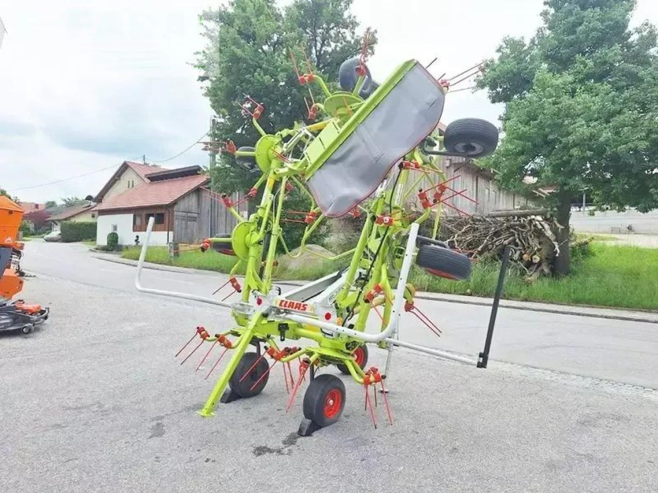 CLAAS volto 80 kreiselheuer - Tedder/ Rake: picture 5 CLAAS volto 80 kreiselheuer - Tedder/ Rake: picture 5