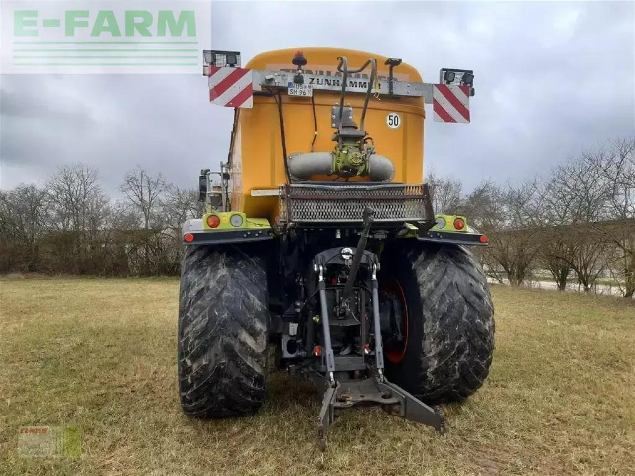 CLAAS xerion 4000 saddle trac SADDLE TRAC - Self-propelled sprayer: picture 1 CLAAS xerion 4000 saddle trac SADDLE TRAC - Self-propelled sprayer: picture 1