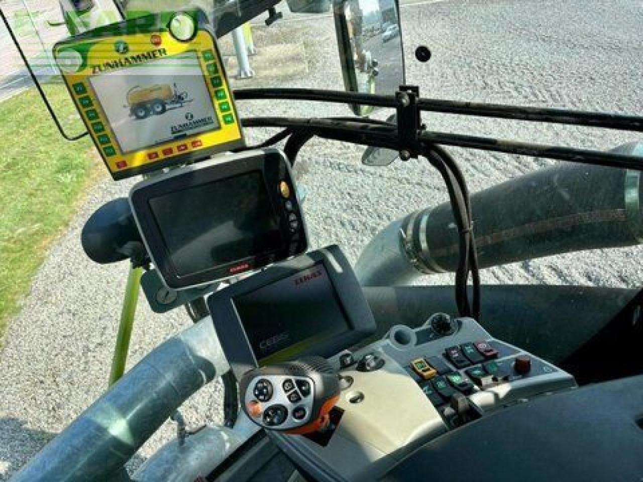 Farm tractor CLAAS xerion 4000 saddle trac, zunhammer acx 16 cbm SADDLE TRAC: picture 11