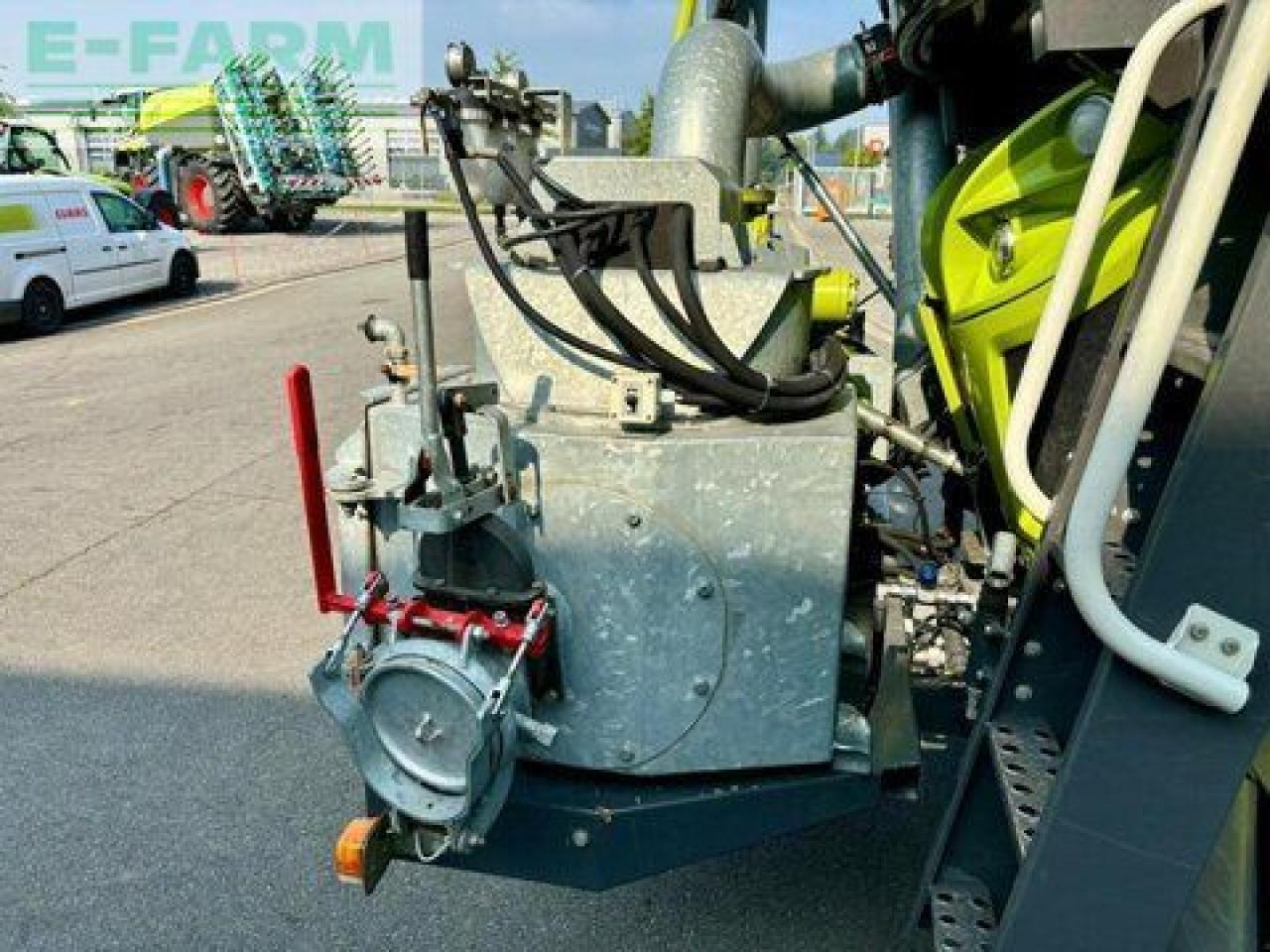 Farm tractor CLAAS xerion 4000 saddle trac, zunhammer acx 16 cbm SADDLE TRAC: picture 9