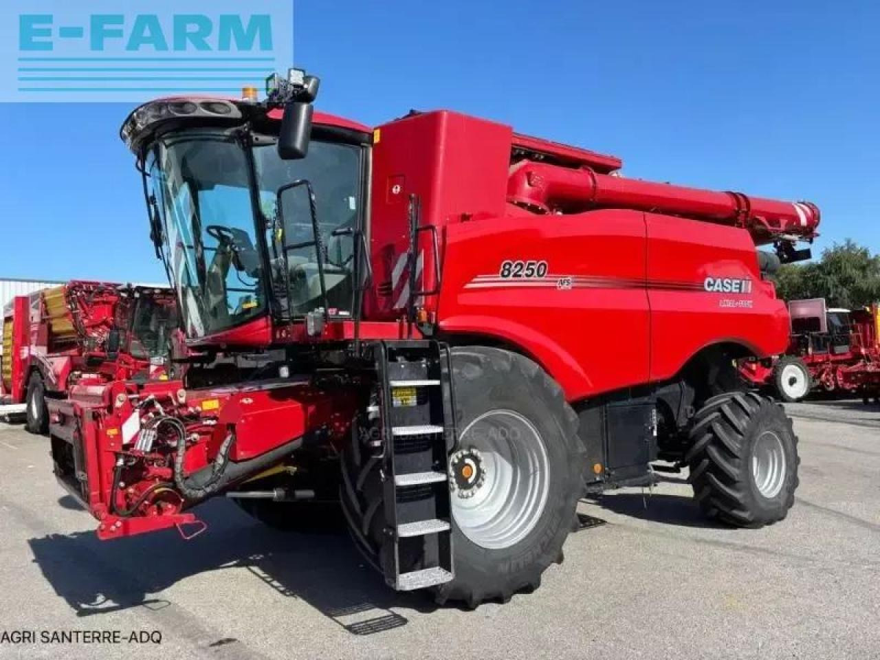 Case-IH axial-flow 8250 - Combine harvester: picture 4 Case-IH axial-flow 8250 - Combine harvester: picture 4