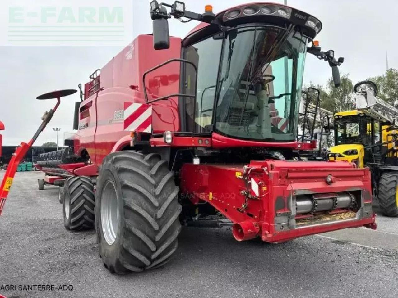Case-IH axial-flow 8250 - Combine harvester: picture 2 Case-IH axial-flow 8250 - Combine harvester: picture 2