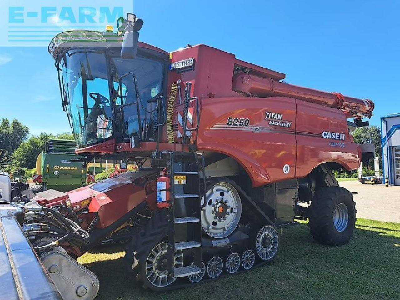 Case-IH case axial flow 8250 st5 p - Combine harvester: picture 2 Case-IH case axial flow 8250 st5 p - Combine harvester: picture 2