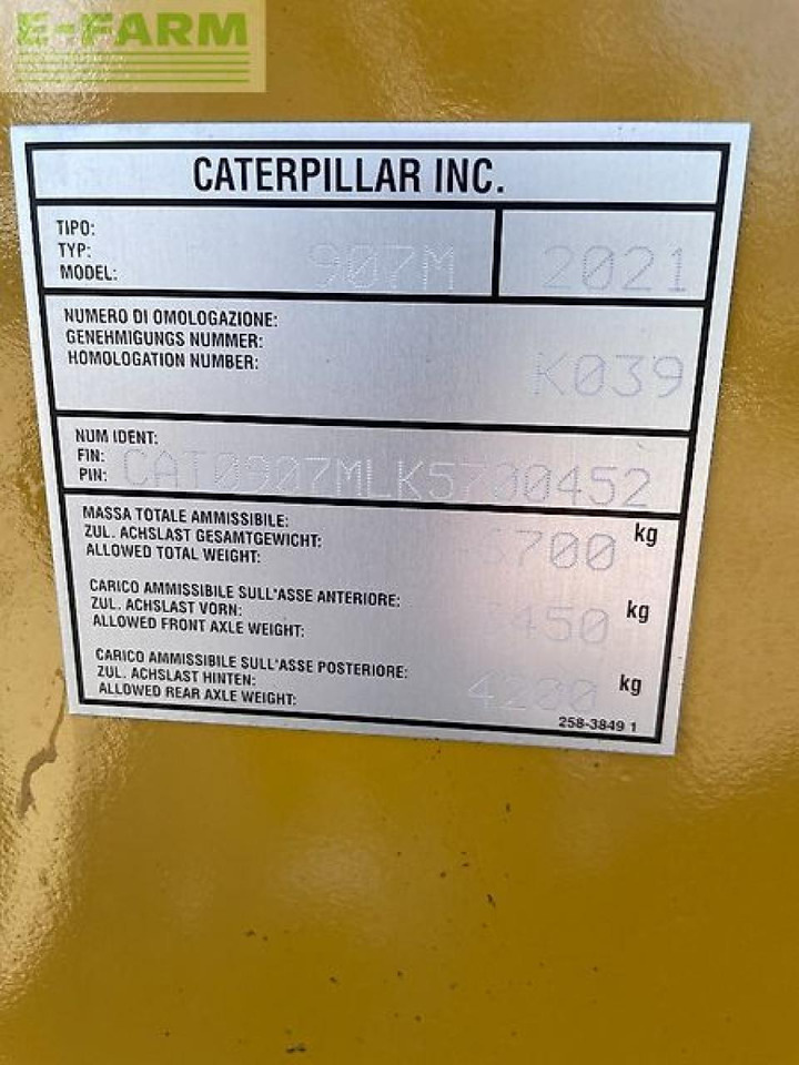 Mini excavator Caterpillar 907m: picture 20