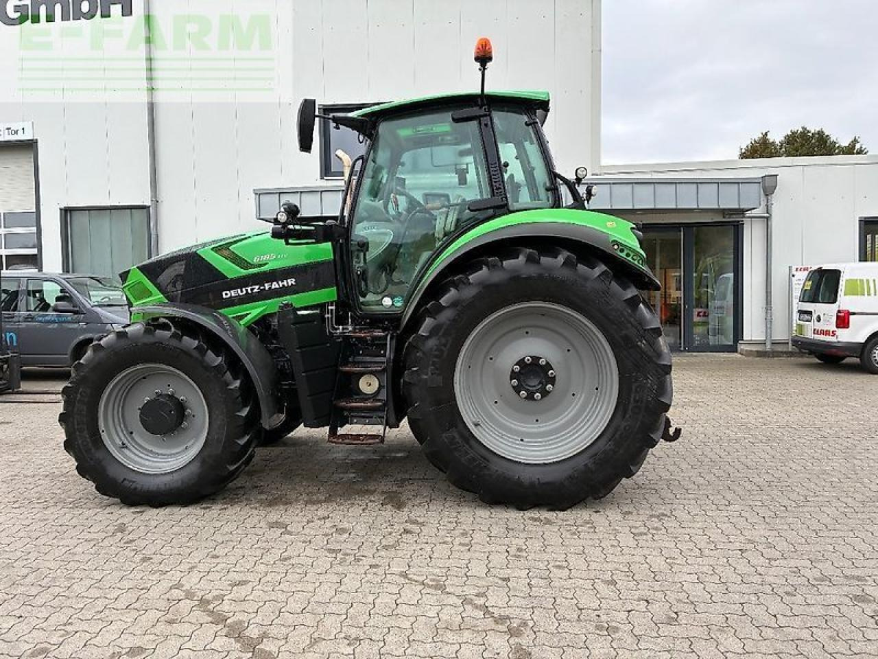 Farm tractor Deutz-Fahr 6185 ttv: picture 10