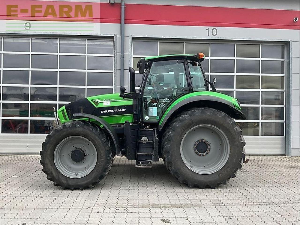 Deutz-Fahr 7250 ttv - Farm tractor: picture 2 Deutz-Fahr 7250 ttv - Farm tractor: picture 2