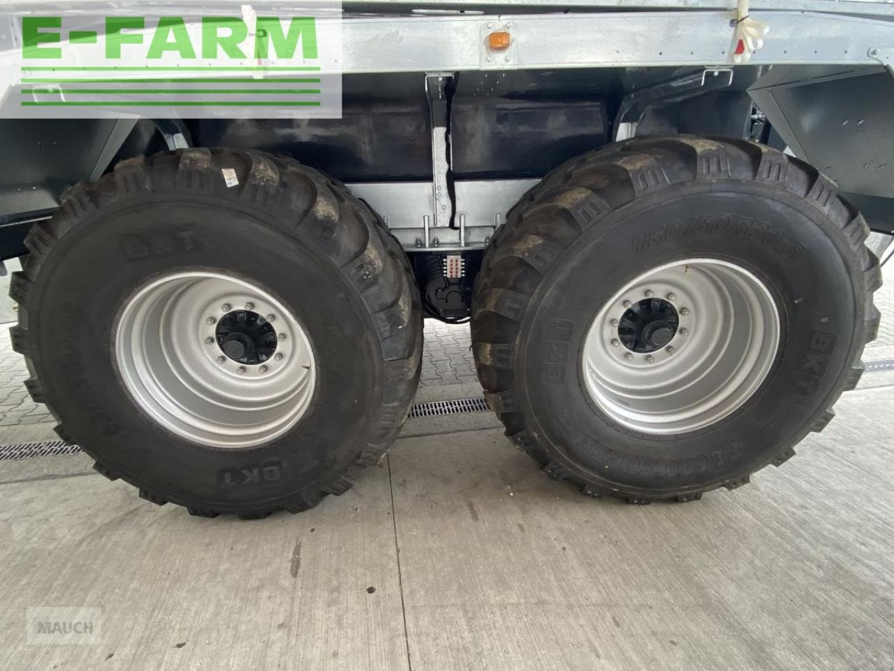 Farmtech polycis 1400 + schleppschuhverteiler condor 15.0 - Slurry tanker: picture 5 Farmtech polycis 1400 + schleppschuhverteiler condor 15.0 - Slurry tanker: picture 5