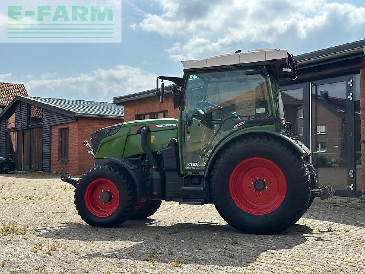 Fendt 209 f vario profi plus setting2 F - Farm tractor: picture 3 Fendt 209 f vario profi plus setting2 F - Farm tractor: picture 3