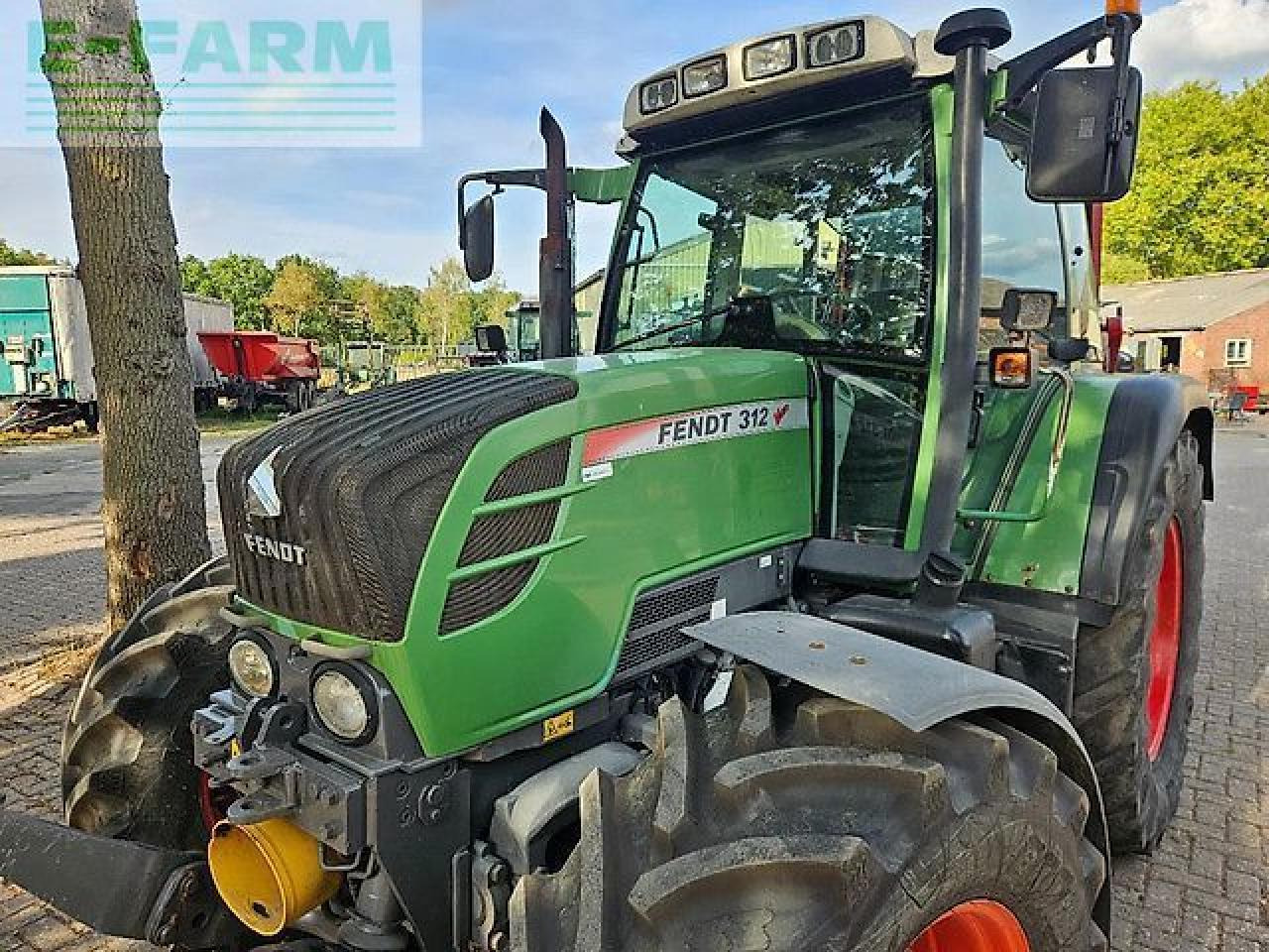 Fendt 312 vario ( 310 311 313 ) - Farm tractor: picture 3 Fendt 312 vario ( 310 311 313 ) - Farm tractor: picture 3