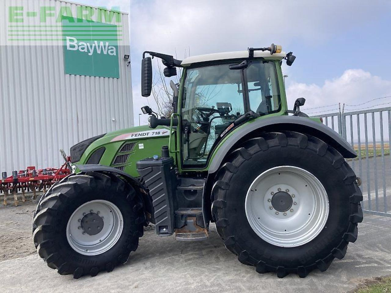 Fendt 718 vario profiplus ProfiPlus - Farm tractor: picture 2 Fendt 718 vario profiplus ProfiPlus - Farm tractor: picture 2
