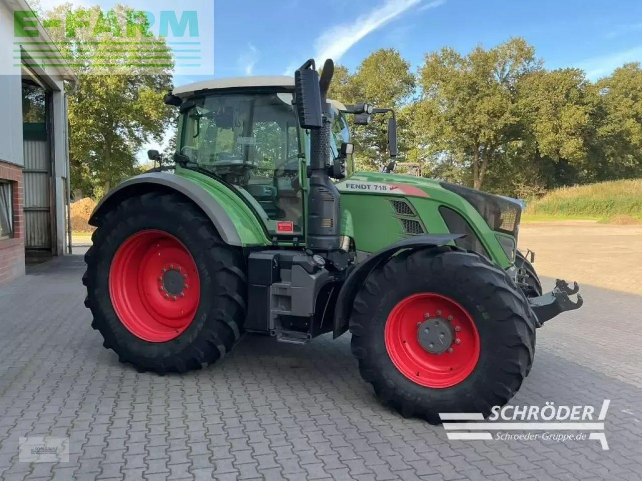 Fendt 718 vario s4 power | rtk Power - Farm tractor: picture 2 Fendt 718 vario s4 power | rtk Power - Farm tractor: picture 2