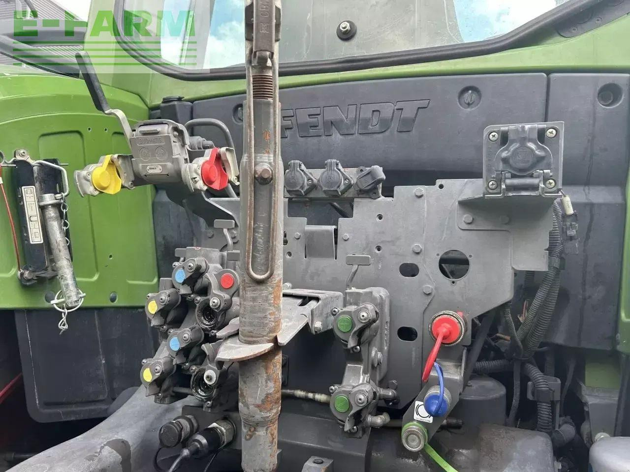 Fendt 724 vario s4 - Farm tractor: picture 4 Fendt 724 vario s4 - Farm tractor: picture 4
