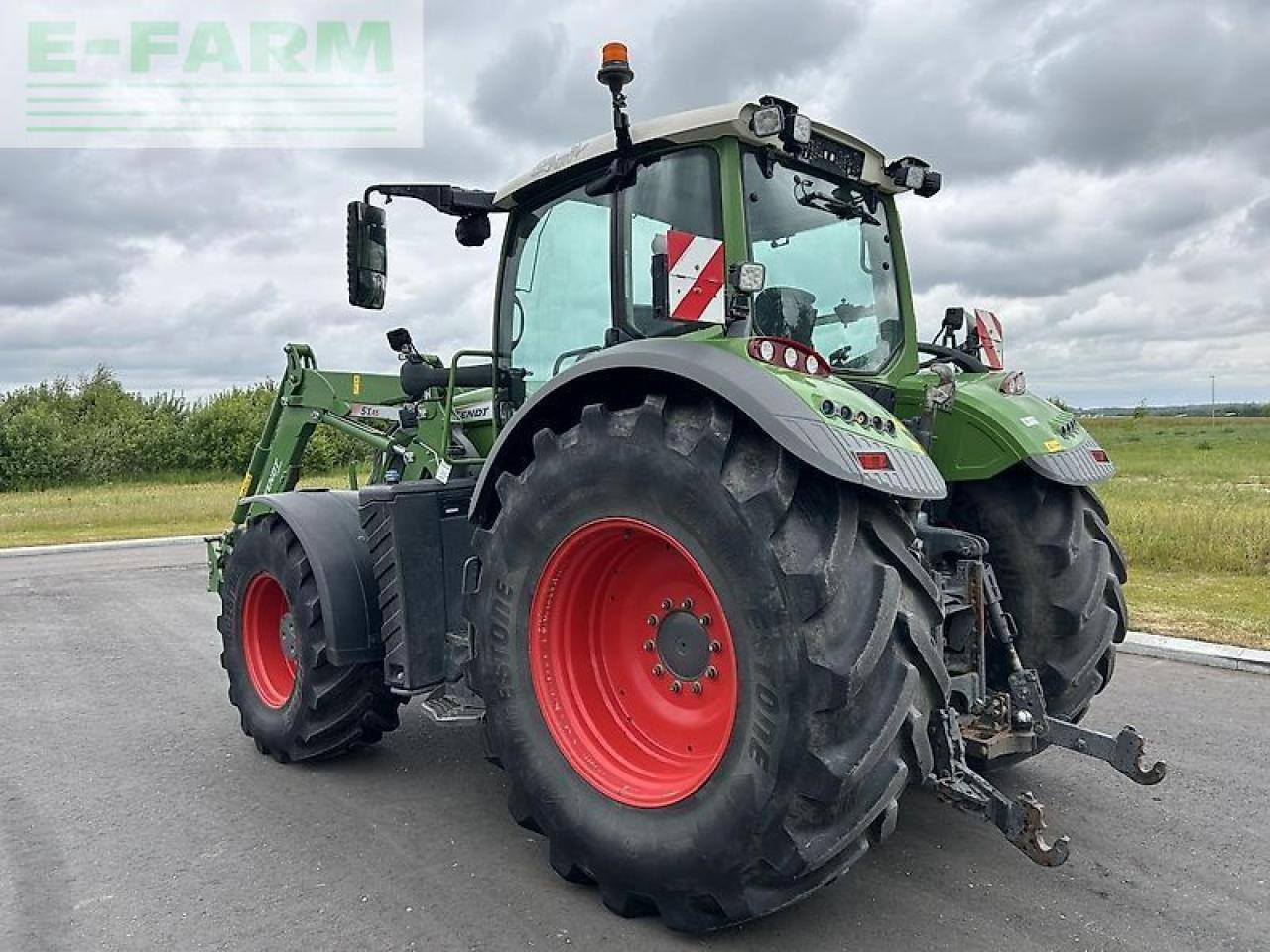 Fendt 724 vario s4 - Farm tractor: picture 2 Fendt 724 vario s4 - Farm tractor: picture 2