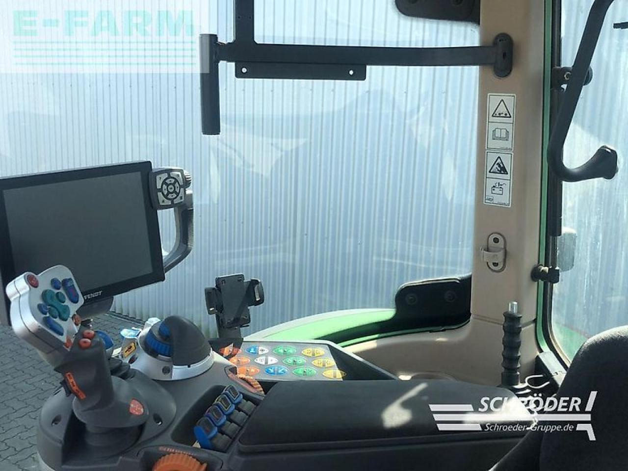 Fendt 724 vario s4 profi plus ProfiPlus - Farm tractor: picture 4 Fendt 724 vario s4 profi plus ProfiPlus - Farm tractor: picture 4