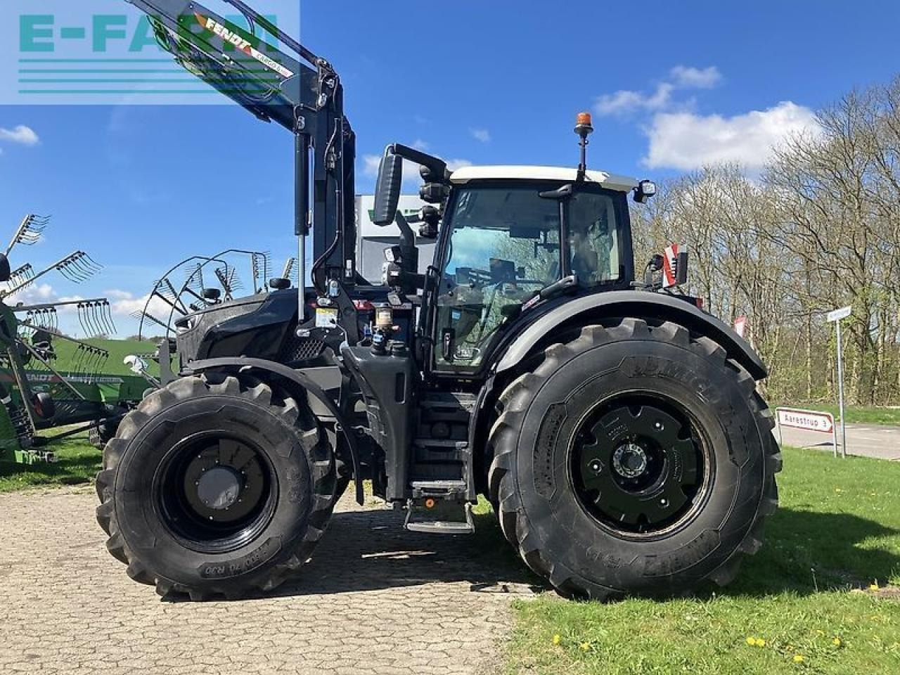 Fendt 728 vario gen7 - Farm tractor: picture 3 Fendt 728 vario gen7 - Farm tractor: picture 3