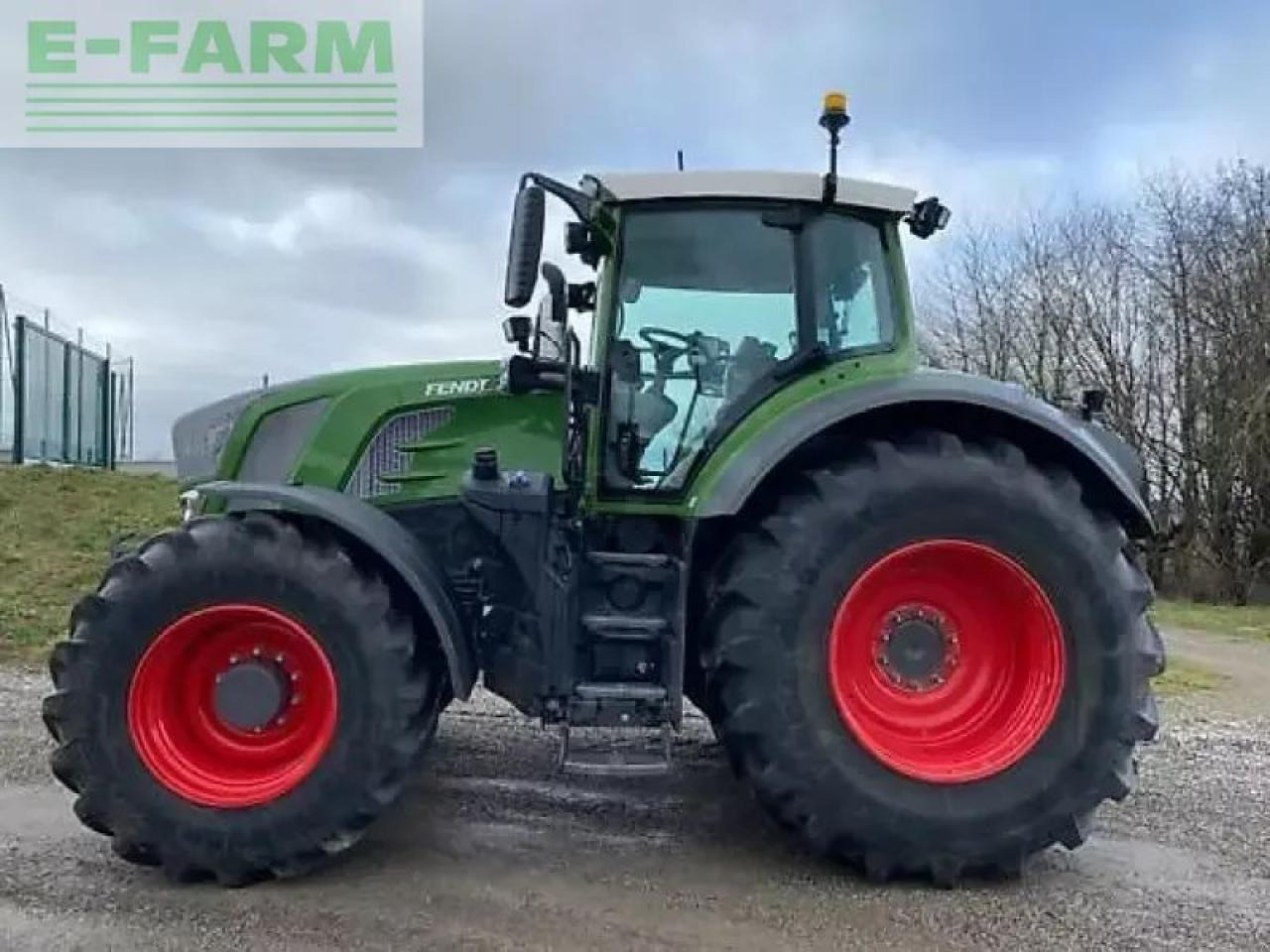 Fendt 824 profi plus - Farm tractor: picture 4 Fendt 824 profi plus - Farm tractor: picture 4
