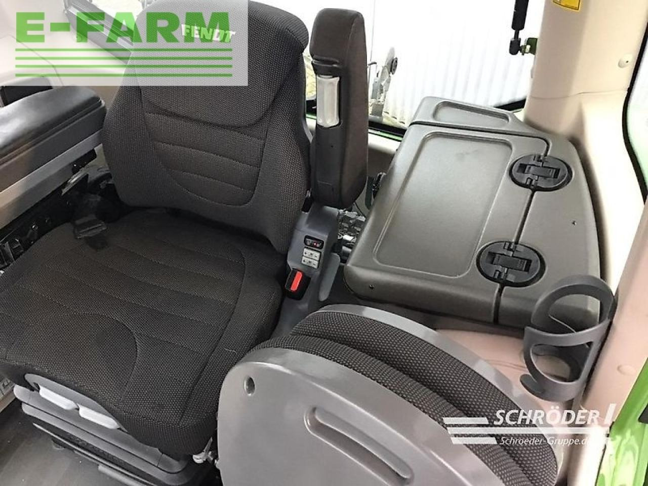 Farm tractor Fendt 824 s4 profi plus: picture 9 Farm tractor Fendt 824 s4 profi plus: picture 9