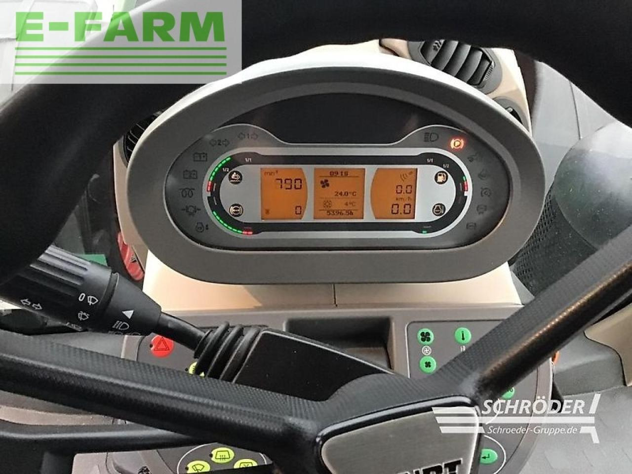 Farm tractor Fendt 824 s4 profi plus: picture 10 Farm tractor Fendt 824 s4 profi plus: picture 10