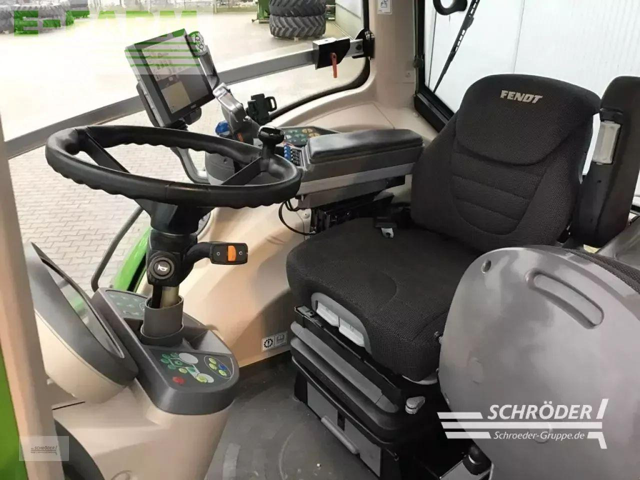 Fendt 824 s4 profi plus - Farm tractor: picture 5 Fendt 824 s4 profi plus - Farm tractor: picture 5