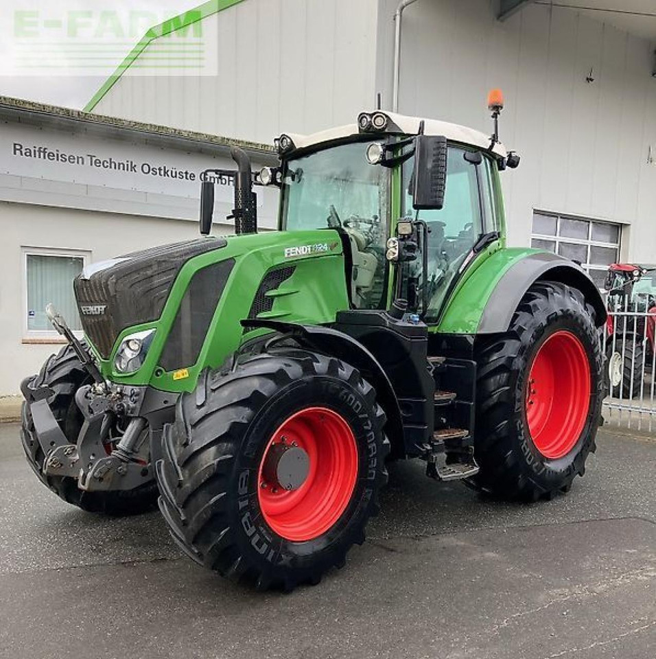 Fendt 824 s4 profiplus - Farm tractor: picture 1 Fendt 824 s4 profiplus - Farm tractor: picture 1