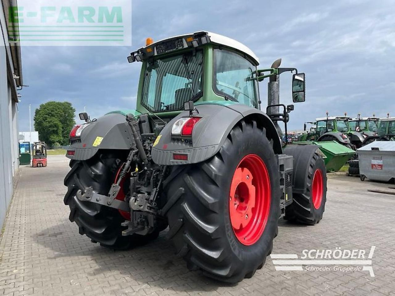 Farm tractor Fendt 824 vario s4 profi Profi: picture 6