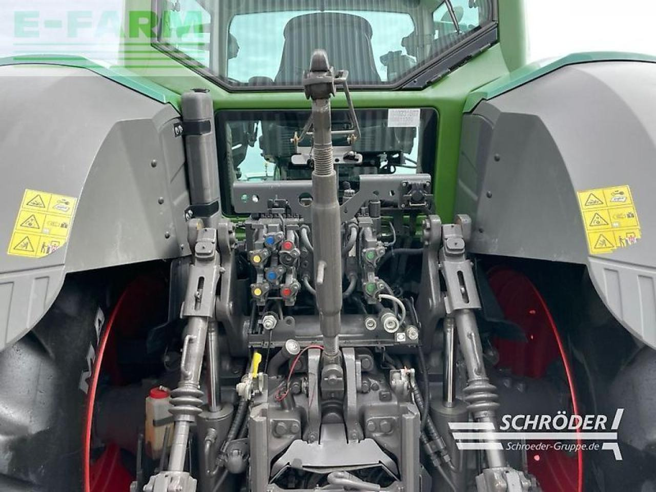 Farm tractor Fendt 824 vario s4 profi Profi: picture 19
