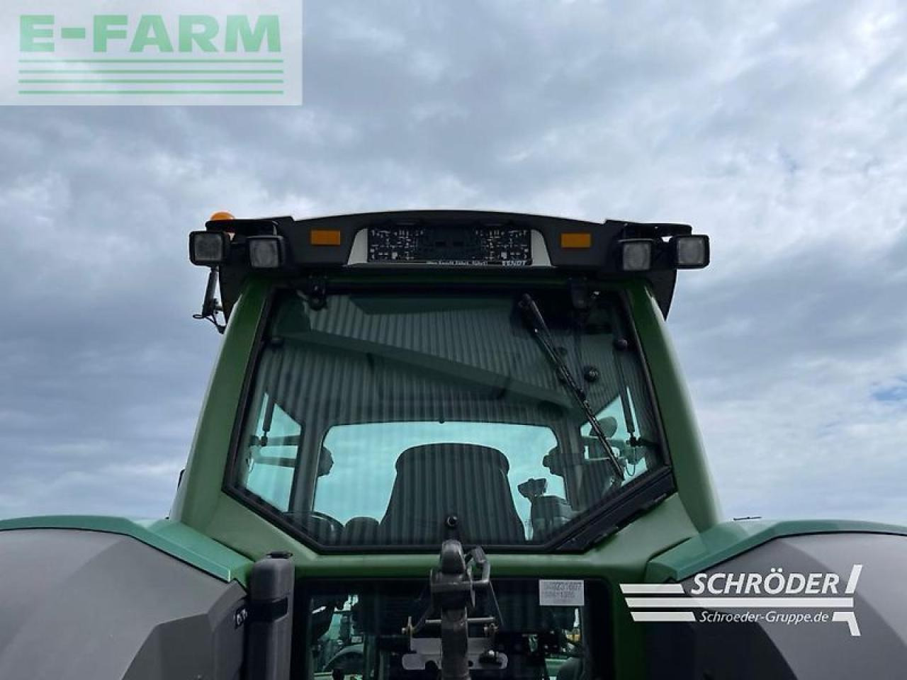 Farm tractor Fendt 824 vario s4 profi Profi: picture 18