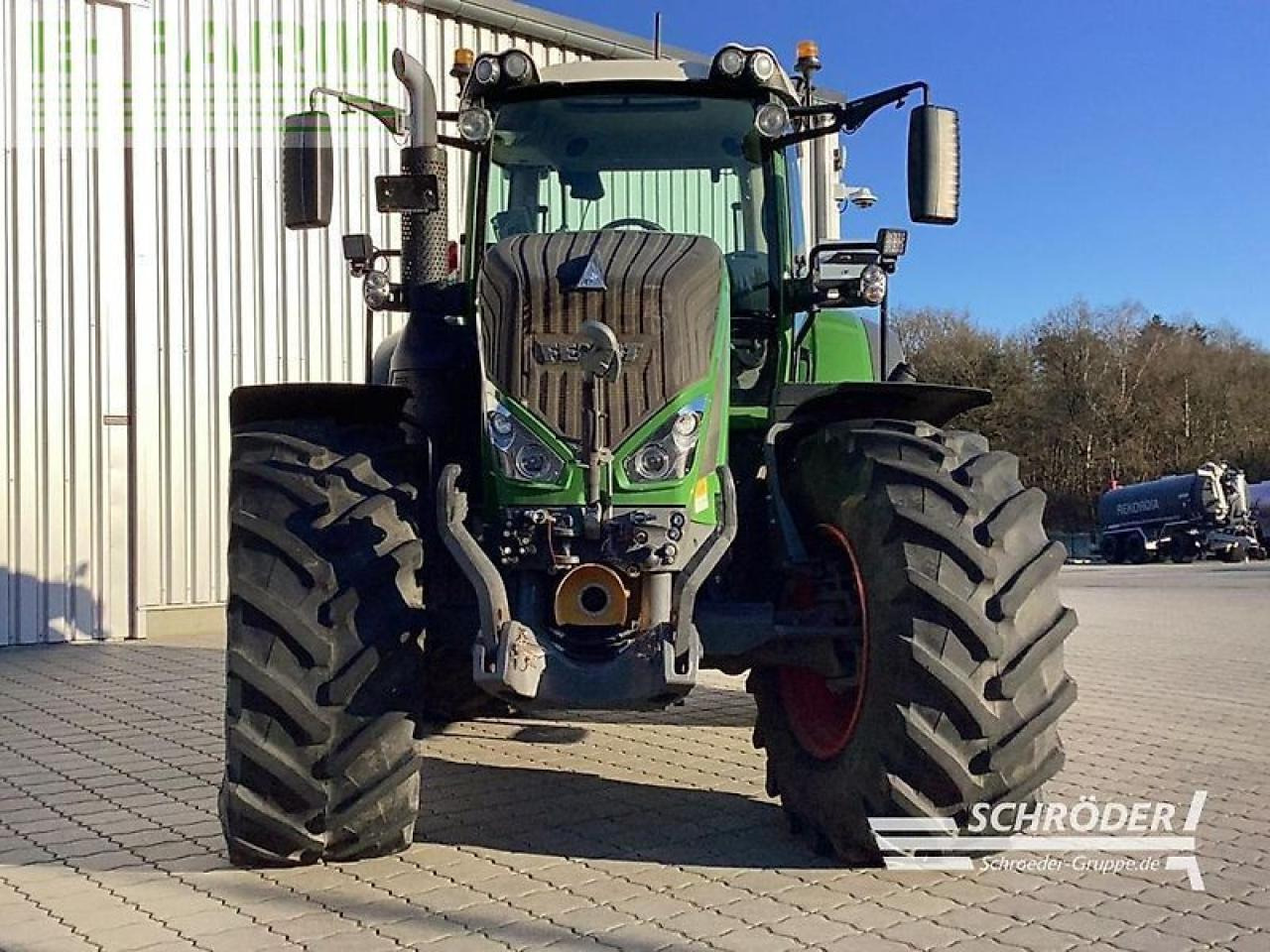 Fendt 824 vario s4 profi plus ProfiPlus - Farm tractor: picture 2 Fendt 824 vario s4 profi plus ProfiPlus - Farm tractor: picture 2
