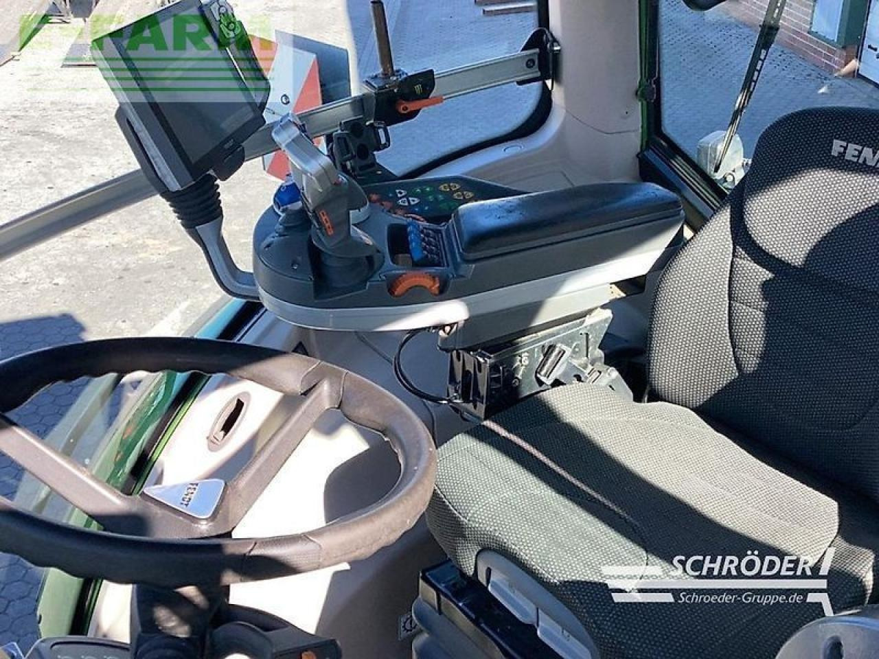 Fendt 824 vario s4 profi plus ProfiPlus - Farm tractor: picture 3 Fendt 824 vario s4 profi plus ProfiPlus - Farm tractor: picture 3