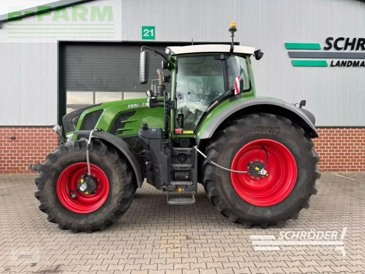 Fendt 824 vario s4 profi plus ProfiPlus - Farm tractor: picture 3 Fendt 824 vario s4 profi plus ProfiPlus - Farm tractor: picture 3