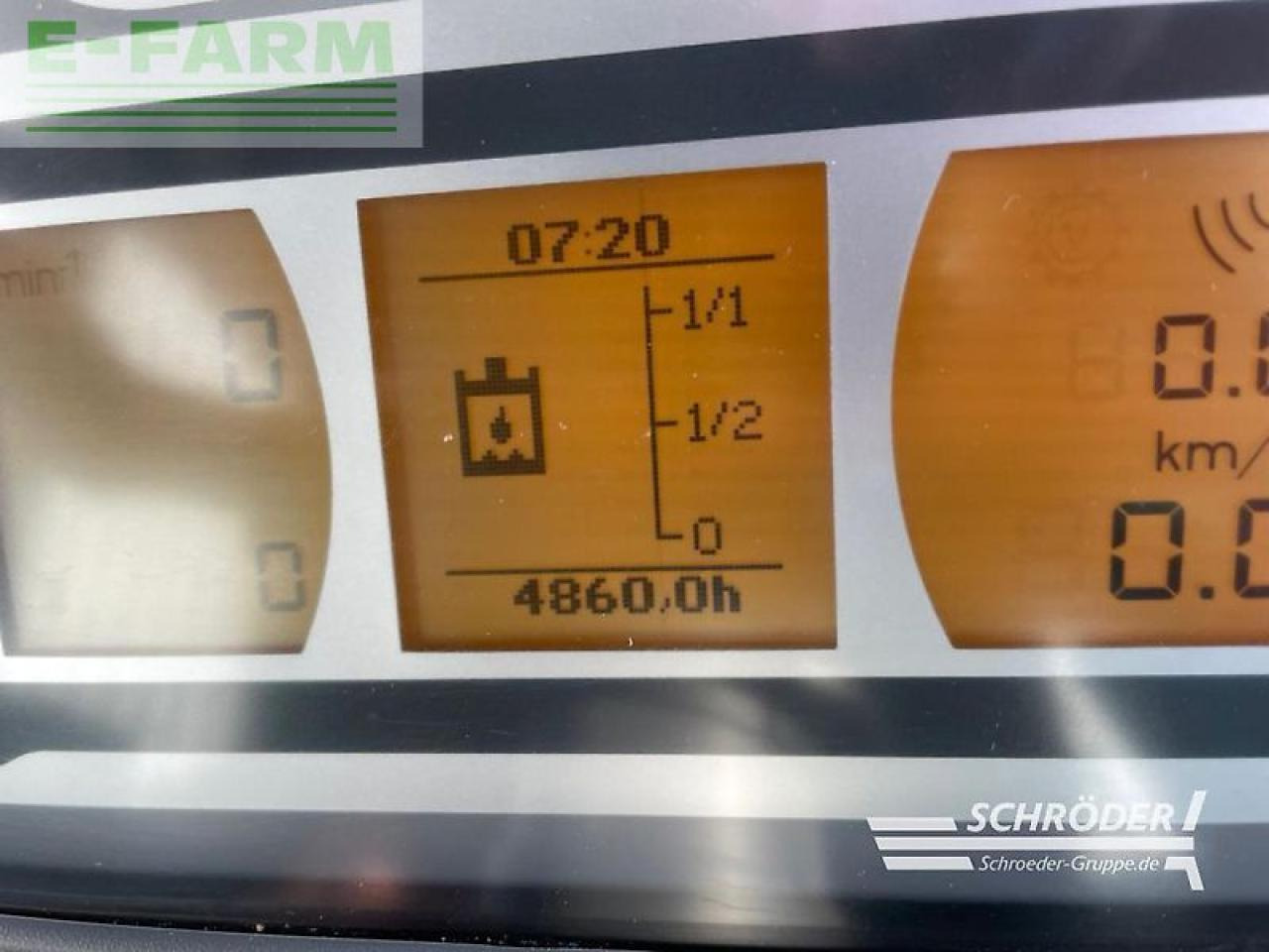 Farm tractor Fendt 826 vario s4 profi plus ProfiPlus: picture 16 Farm tractor Fendt 826 vario s4 profi plus ProfiPlus: picture 16