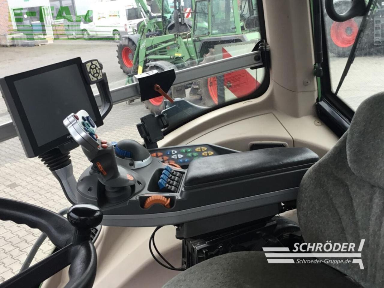 Fendt 828 s4 profi plus - Farm tractor: picture 5 Fendt 828 s4 profi plus - Farm tractor: picture 5