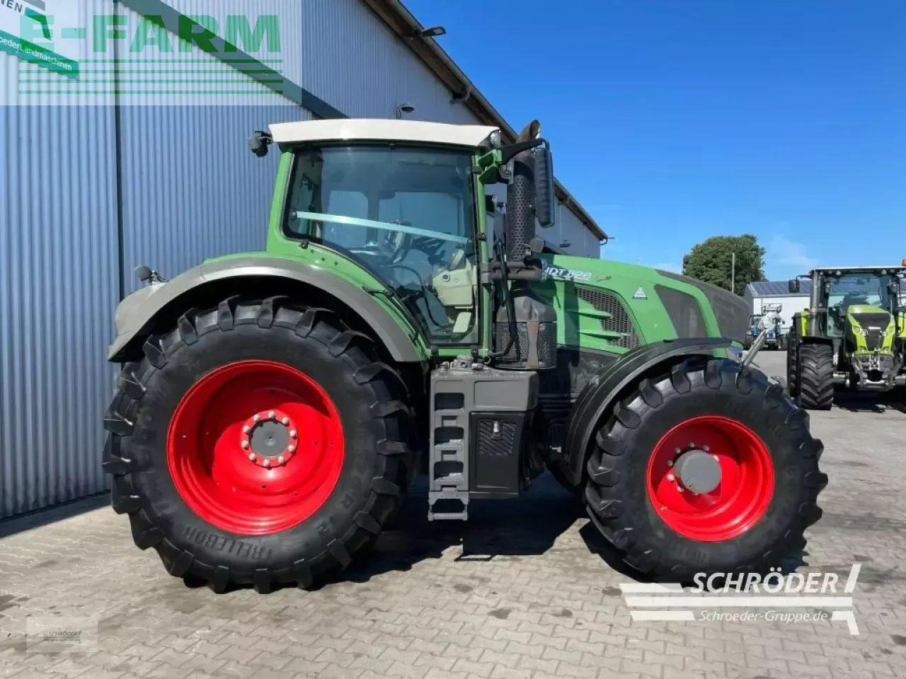 Fendt 828 vario s4 profi Profi - Farm tractor: picture 2 Fendt 828 vario s4 profi Profi - Farm tractor: picture 2