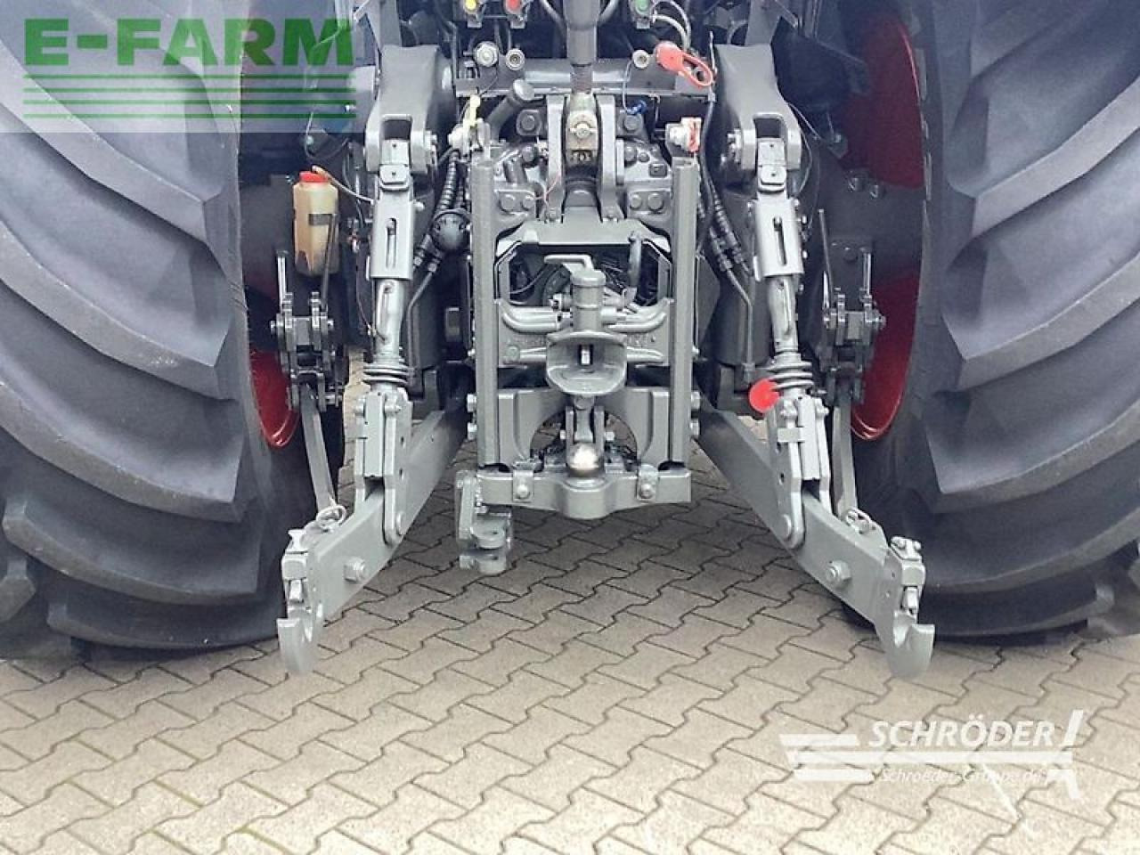 Farm tractor Fendt 828 vario s4 profi plus: picture 11