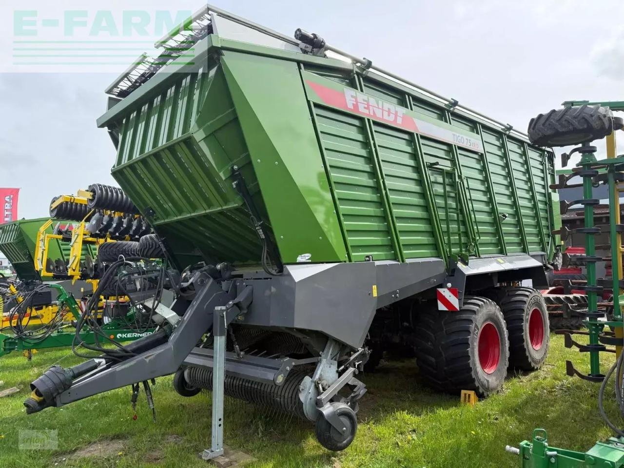Fendt tigo 75 xr mit 800/45 r26,5 bereifung, laderaumabdeckung und 3 dosierwalzen - Self-loading wagon: picture 1 Fendt tigo 75 xr mit 800/45 r26,5 bereifung, laderaumabdeckung und 3 dosierwalzen - Self-loading wagon: picture 1