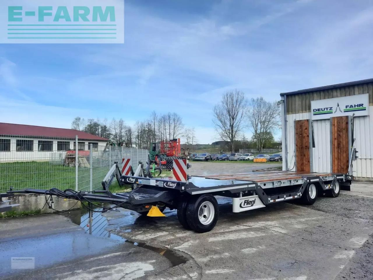 Fliegl dts 300 - Low loader trailer: picture 1 Fliegl dts 300 - Low loader trailer: picture 1