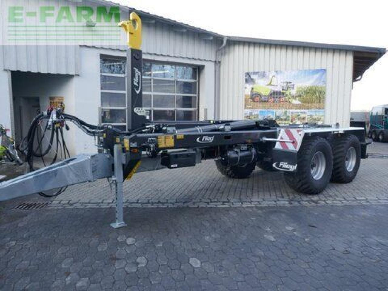 Fliegl hkl 22 - tandem abrollkipper - Roll-off/ Skip trailer: picture 1 Fliegl hkl 22 - tandem abrollkipper - Roll-off/ Skip trailer: picture 1
