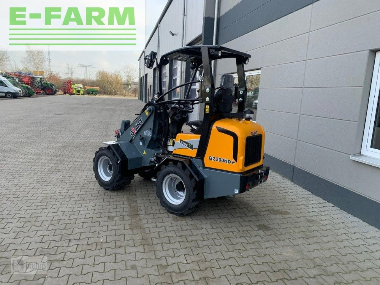 Giant g2200 hd+ - Farm tractor: picture 2 Giant g2200 hd+ - Farm tractor: picture 2