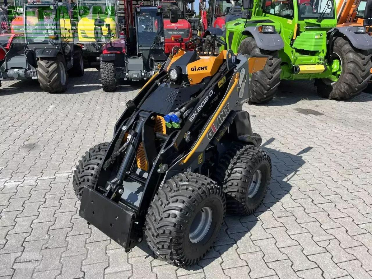 Giant sk 202d neuwertig inkl. schaufel & pg - Wheel loader: picture 1 Giant sk 202d neuwertig inkl. schaufel & pg - Wheel loader: picture 1